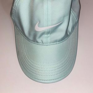 Nike Featherlight Dri-Fit Hat